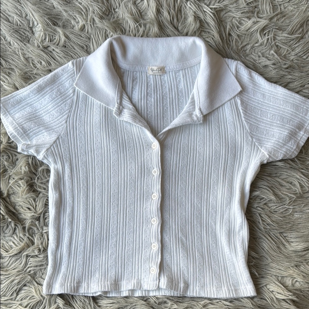 Brandy Melville OS White Button-Up Collared Top